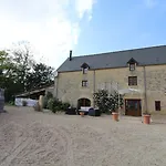 La Ferme Aux Chats לינה וארוחת בוקר 3*