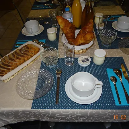 Bed & Breakfast La Ferme Aux Chats 4*