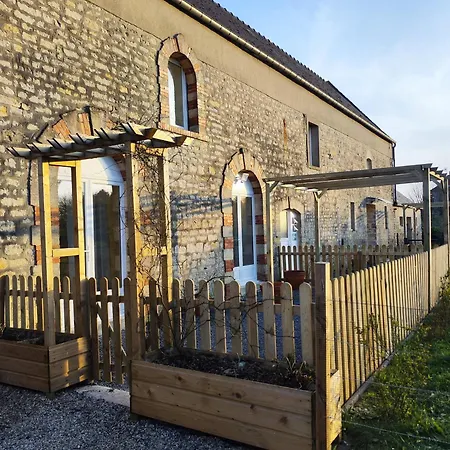 La Ferme Aux Chats Bed & Breakfast Formigny