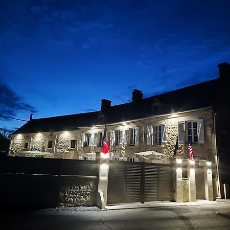 La Ferme Aux Chats לינה וארוחת בוקר