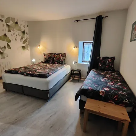 La Ferme Aux Chats Bed & Breakfast Formigny