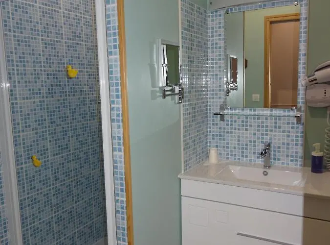 住宿加早餐酒店 La Ferme Aux Chats Formigny