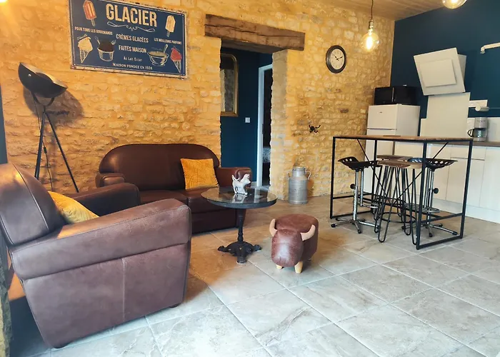 La Ferme Aux Chats 4*