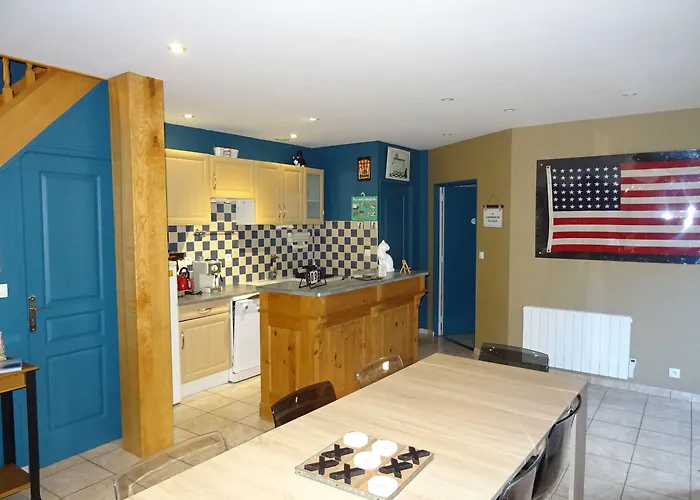 La Ferme Aux Chats 住宿加早餐酒店 4*