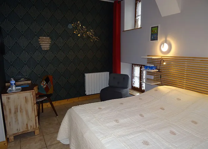 La Ferme Aux Chats 住宿加早餐酒店 Formigny